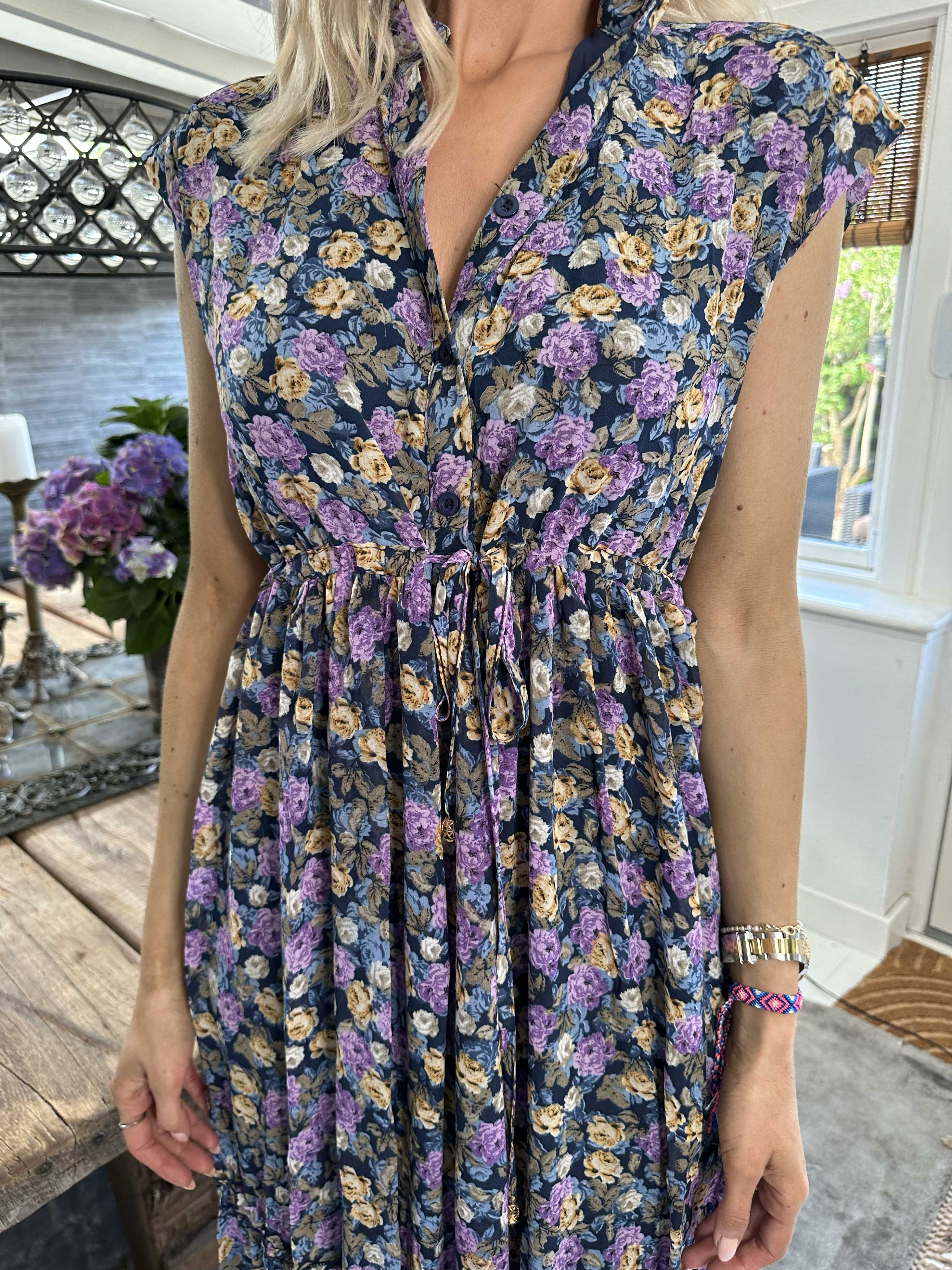 Alberte - Sød sommerkjole i chiffon med blomsterprint